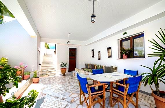 Ifestos Villa